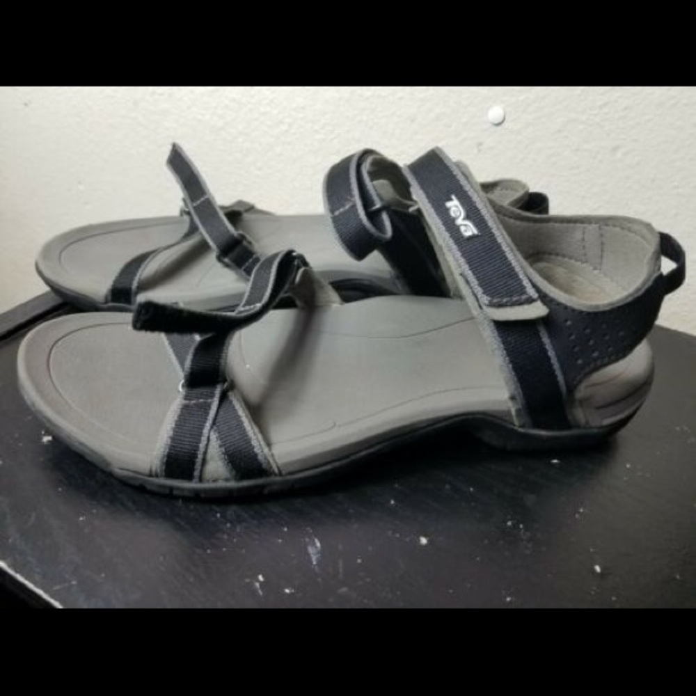 Teva Verra hiking sandals